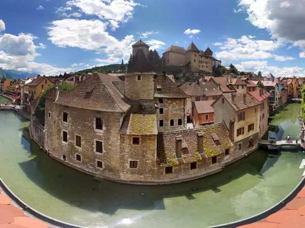 Loue appartement lumineux avec vue incroyable sur la vieille ville - 56m²