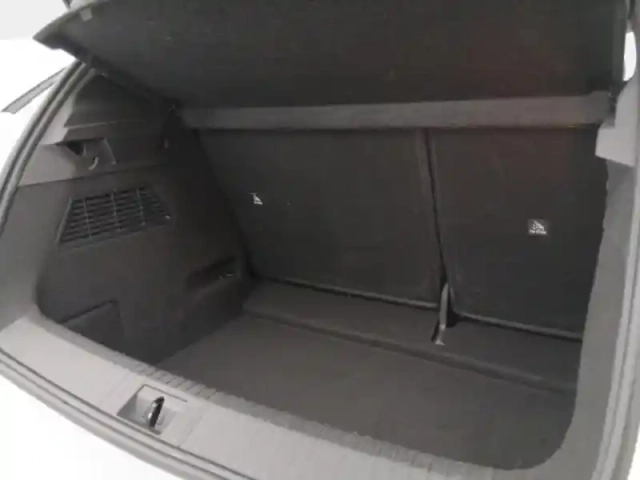 Renault Megane e-tech electric ev40 130ch equilibre boost charge — photo 9