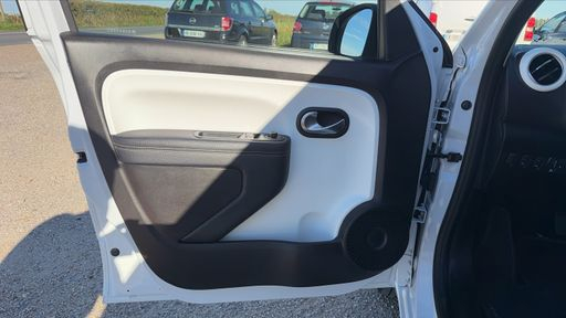 Renault Twingo E-Tech 81 22 kWh - Techno – 2022 – 35926 km – Électrique – Boîte Automatique — photo 43
