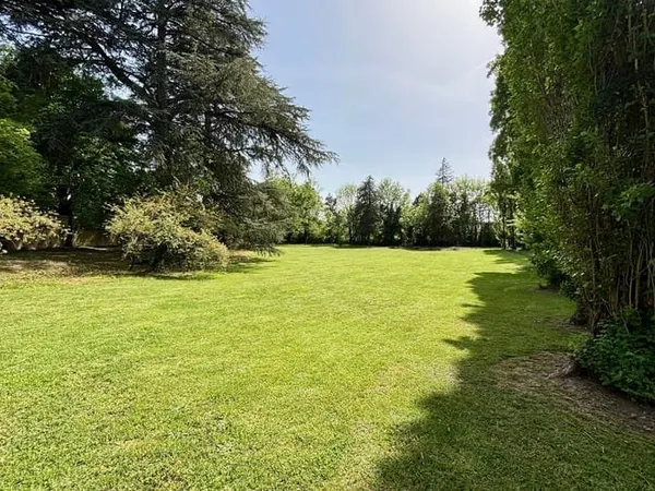 Terrain 3000 m²