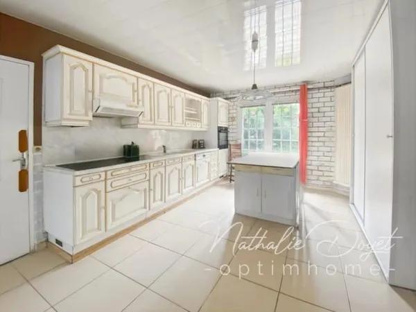 Maison 6 pièces 145 m²
