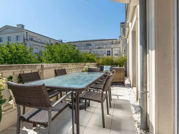 Appartement 5 pièces 107 m²