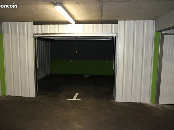 Box double 21 m2 sécurisé