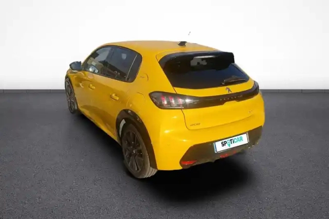 Peugeot 208 puretech 130 s&amp;s eat8 — photo 4