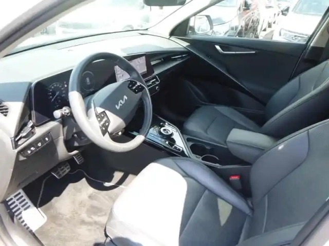 Kia Niro ev 204ch premium — photo 12