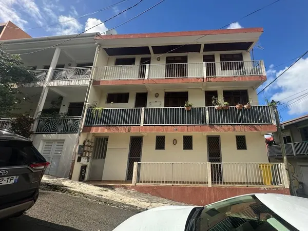 Immeuble 9 pièces 210 m²
