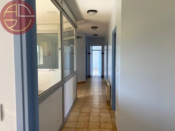 Bureau et espace de travail Location Toulouse 175m² 1875€