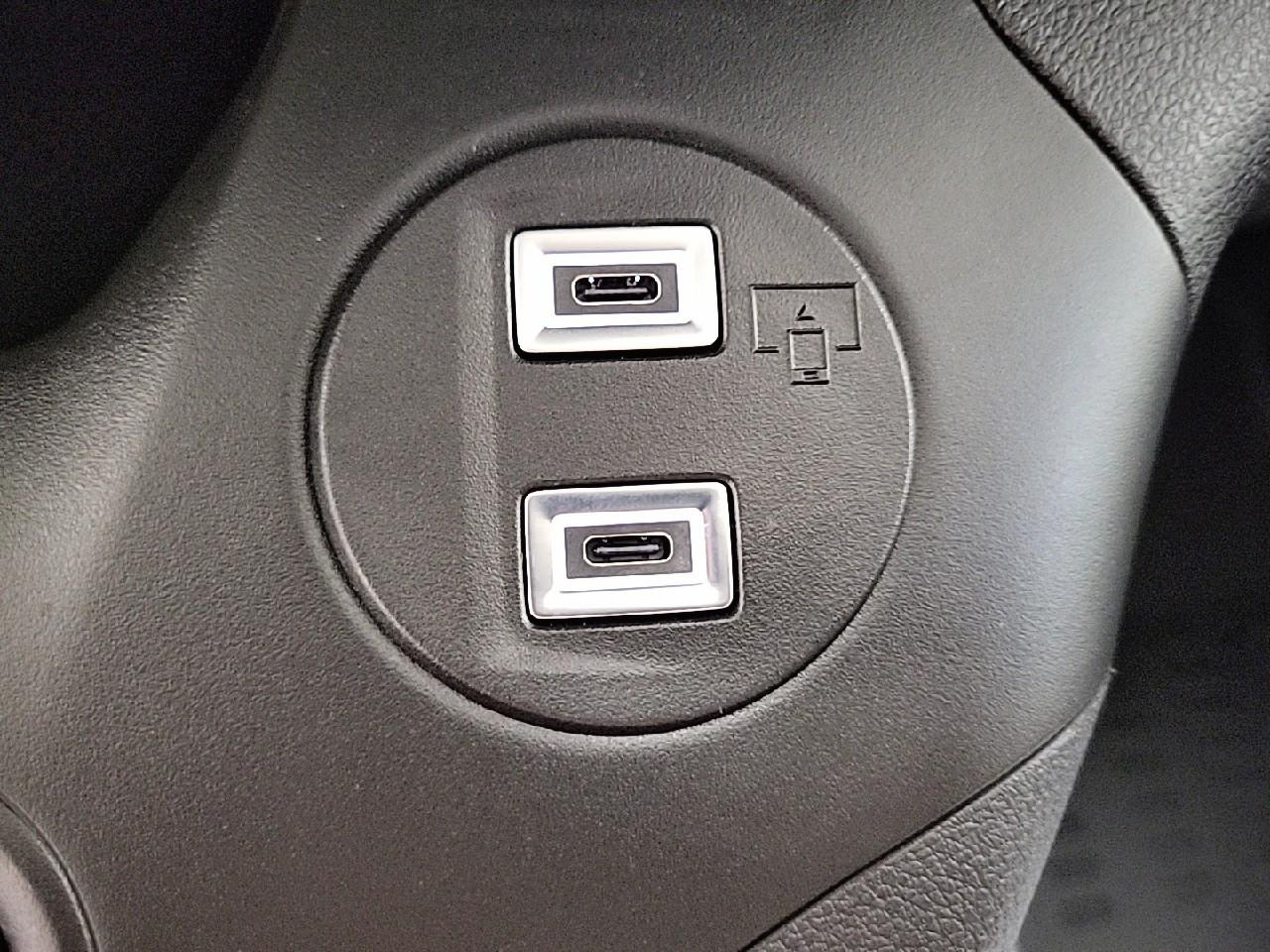 Citroën Berlingo van m diesel 100 ch manuelle — photo 18