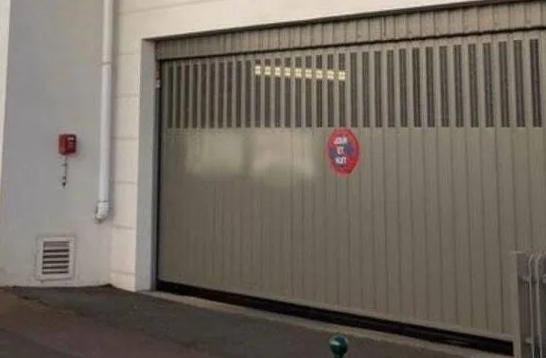 Parking 12 m²