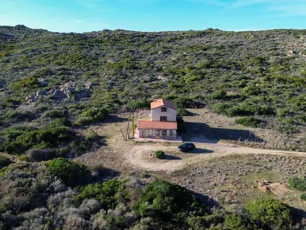BONIFACIO, PROPRIÉTÉ À RÉNOVER SUR PRÈS DE 5,8 HECTARES