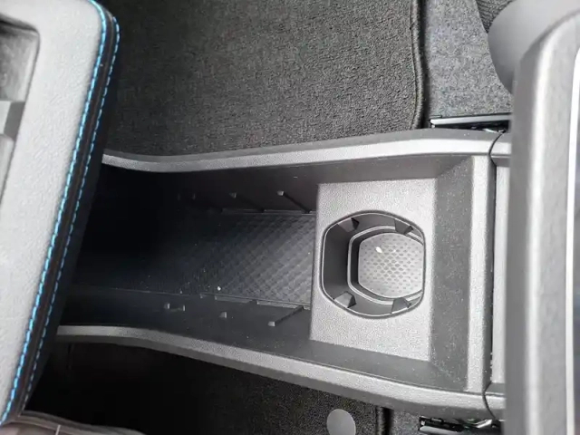 Renault Megane e-tech 220 ch autonomie confort — photo 27