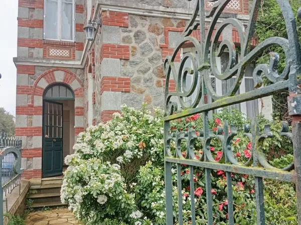 Maison 8 pièces 180 m²
