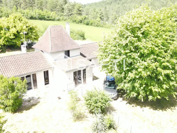Maison 110 m2 & hangar 120 m2 sur 4,2 ha avec vue