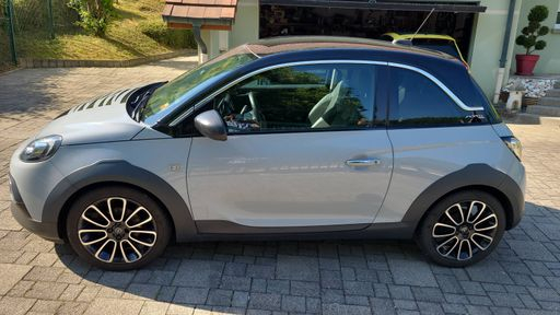 Opel Adam 1.4 87 - Rocks – 2018 – 129788 km – Essence – Boîte Manuelle — photo 9
