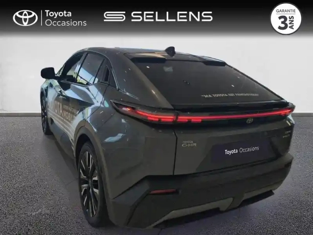 Toyota C-Hr 2.0 hybride rechargeable 225ch gr sport premiere my25 — photo 2