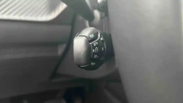 Peugeot 208 hybrid 110 ch e-dcs6 — photo 14