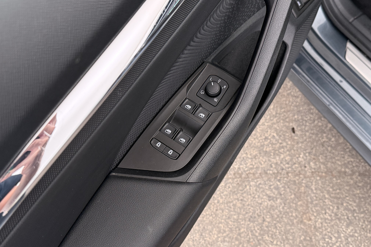 Skoda Octavia Combi — photo 20