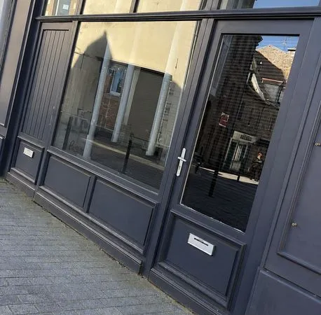 Local commercial à louer en plein centre-ville