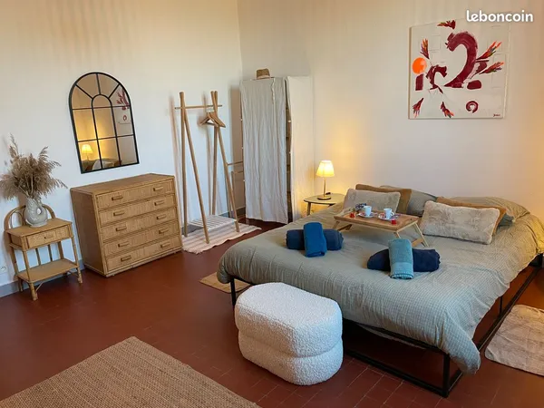 Appart 50m2 meublé - tout inclus - secteur Bedarrides Sorgues dispo octobre à juin