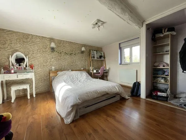 Maison 6 pièces 184 m²