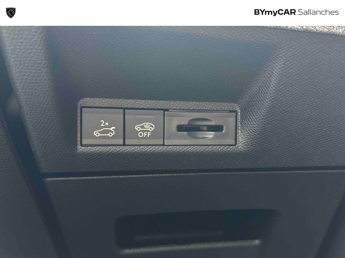 Peugeot 3008 Electrique 325 ch 4x4 73 kWh — photo 37