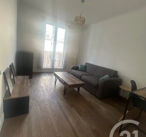 Studio 1 pièce 27 m²