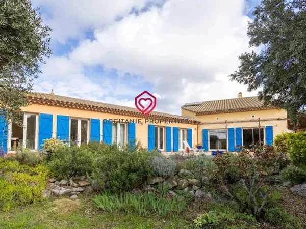 Maison 10 pièces 275 m²