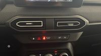 Dacia Sandero 1.0 TCe 90ch Journey — photo 26