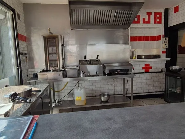 Fonds de commerce restaurant 100 m²