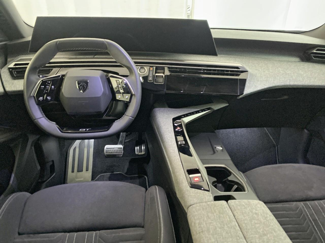 Peugeot 3008 plug-in hybrid 195 e-dcs7 gt — photo 8
