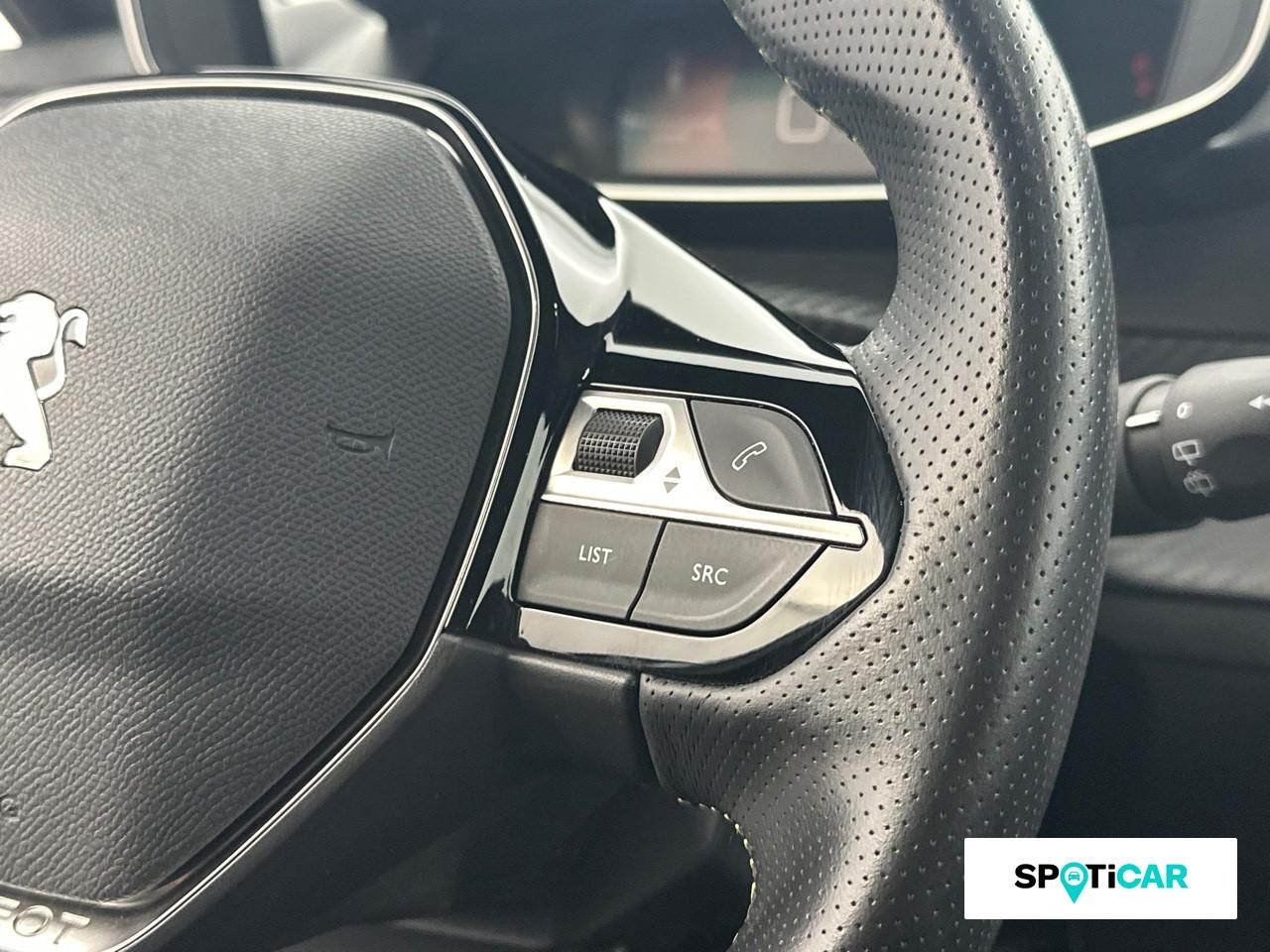 Peugeot 2008 1.2 puretech 130ch s&s gt — photo 16