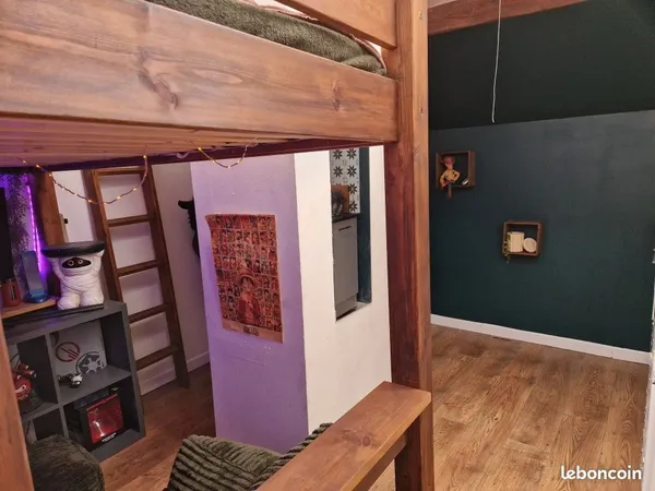 Studio 1 pièce 12 m²