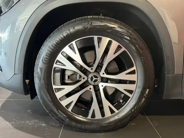 Mercedes Gla 200 d progressive line — photo 41