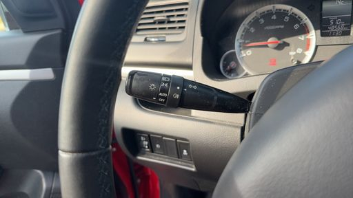 Suzuki Swift 1.2 VVT 94 4X4 - Pack – 2017 – 48560 km – Essence – Boîte Manuelle — photo 6