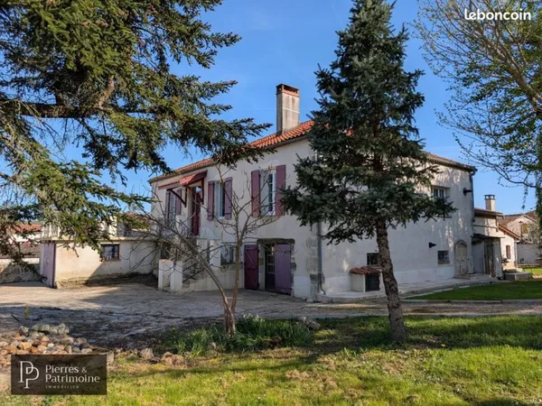 Propriété 8 pièces 270 m²