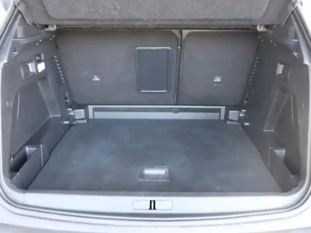 Peugeot 3008 1.2 puretech 130ch e6.c gt line s&amp;s — photo 6