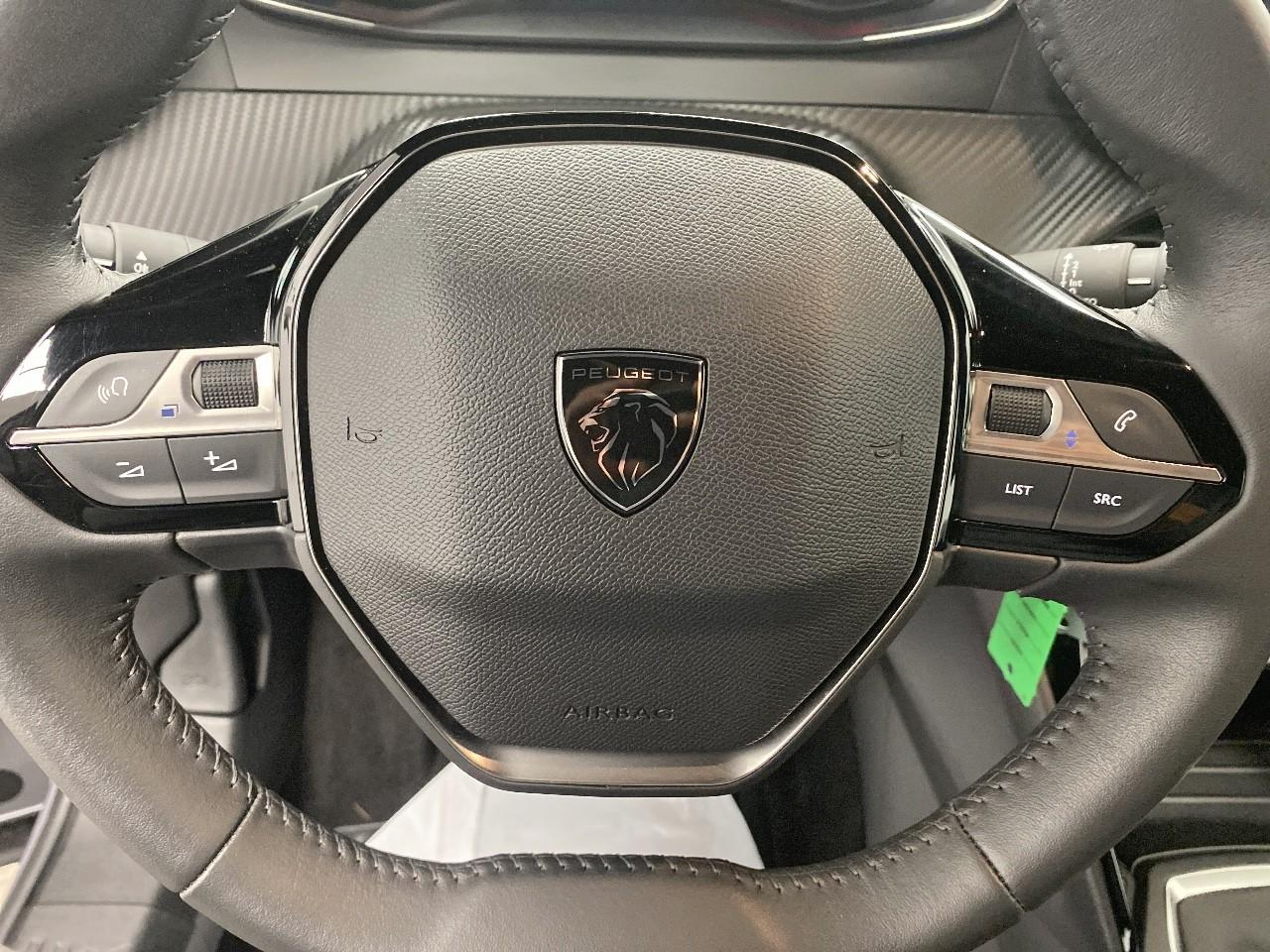 Peugeot 2008 100 s&s bvm6 style — photo 17