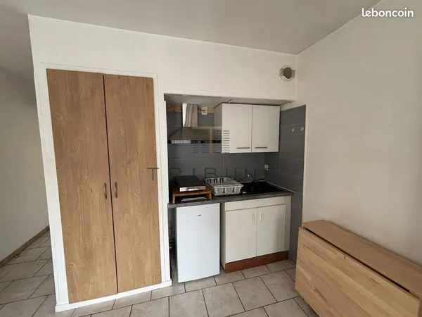 Studio 1 pièce 21 m²