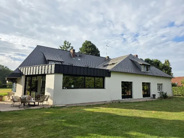 Maison 10 pièces 268 m²