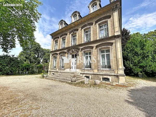 Propriété 9 pièces 325 m²