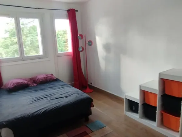Coloc sympa et calme- 450