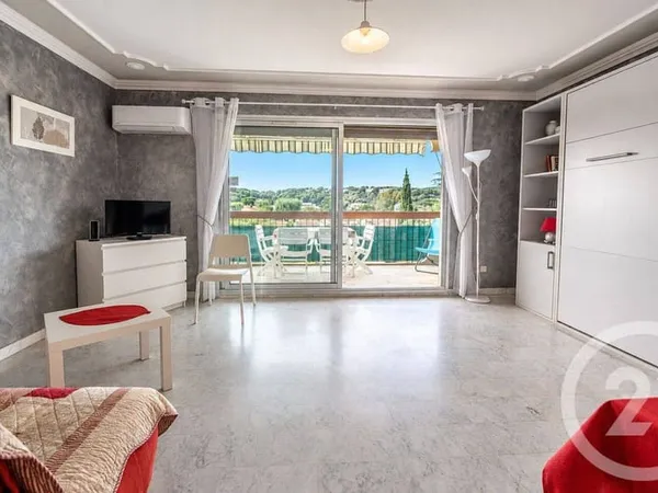 Studio 1 pièce 31 m²