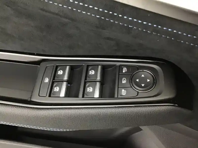 Renault Austral nouveau full hybrid e-tech 200 ch esprit alpine — photo 17
