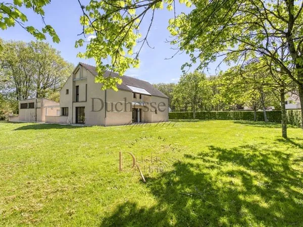 Maison 7 pièces 214 m²