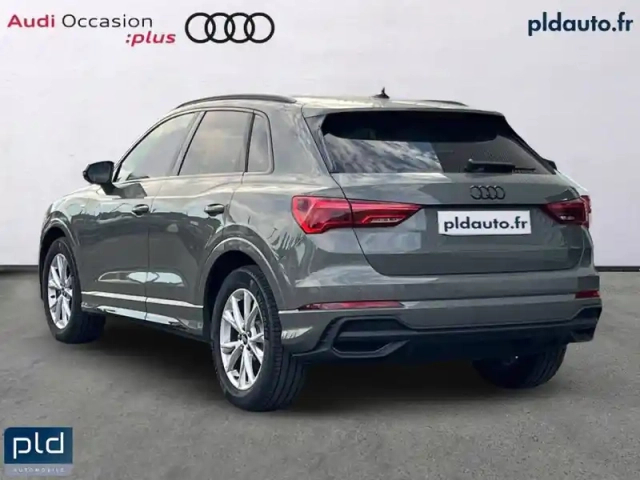 Audi Q3 35 tfsi 150 ch s tronic 7 — photo 2