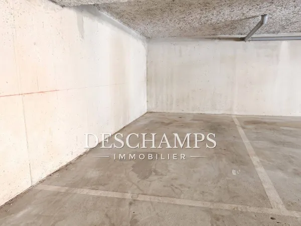 Parking 13 m²