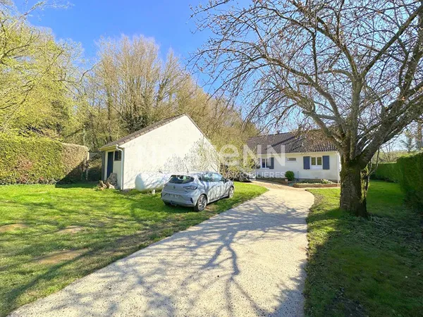 A VENDRE - Chaumont En Vexin Maison de PLAIN PIED - 108 m² - 4 chbres - garage - 1700 m² de terrain