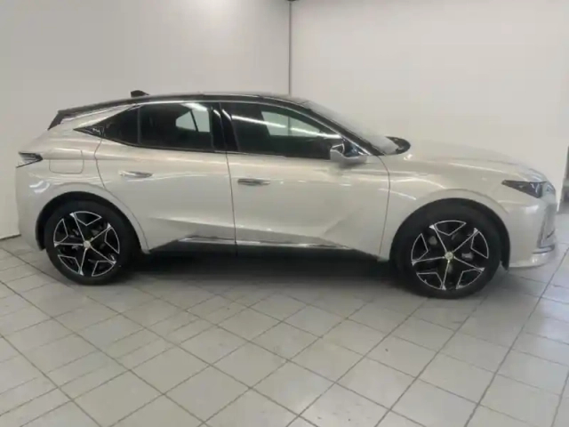 Ds Ds 4 plug-in hybrid 225ch ligne d or — photo 4