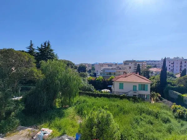 Villa 8 pièces 317 m²