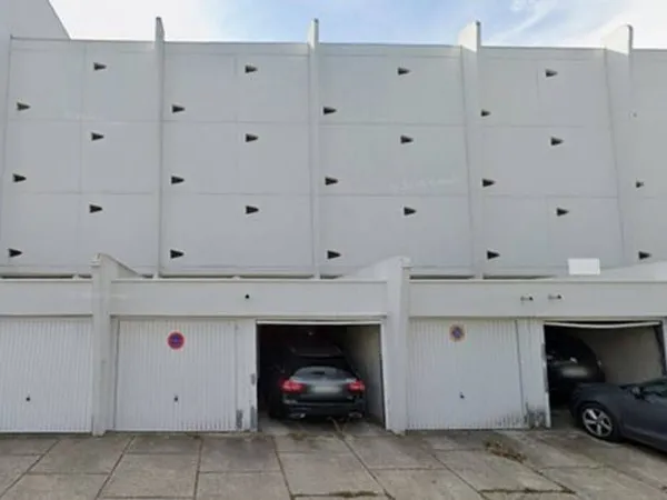 Parking 13 m²
